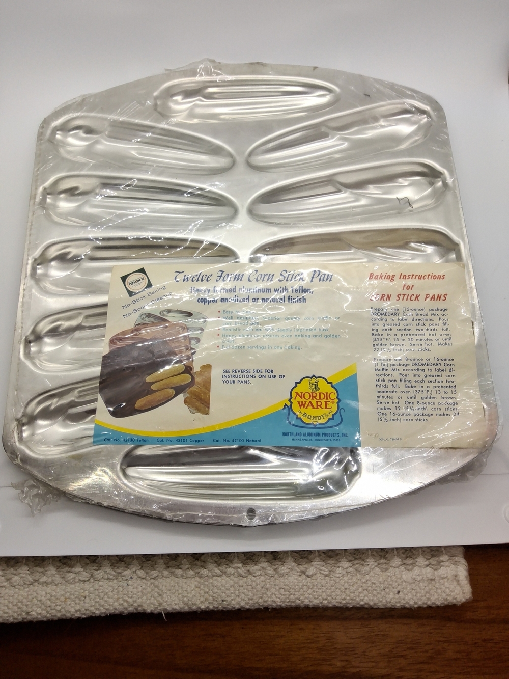 Vintage Factory Sealed Nordic Ware 12 Form Corn Stick Pan, N.O.S. Never Used